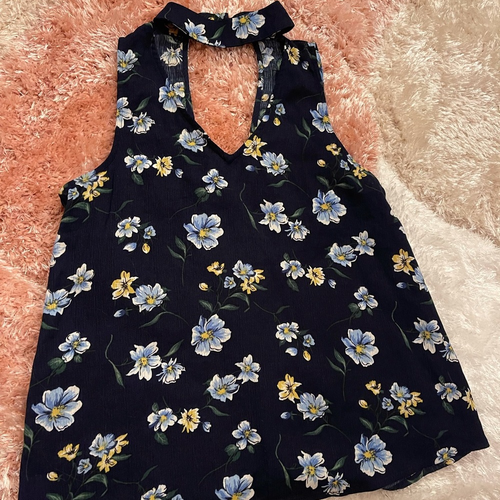 Mine Woman’s Dark Blue with Floral design top, Size S